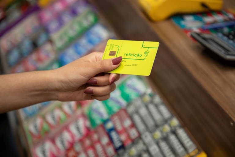 Decreto modernizza il buono pasto e il buono alimentare in Brasile: comprendi le nuove regole e i vantaggi